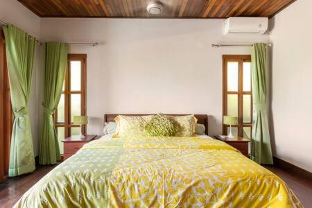 Villa Agung Нуса Лембонган Екстериор снимка