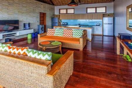 Villa Agung Нуса Лембонган Екстериор снимка
