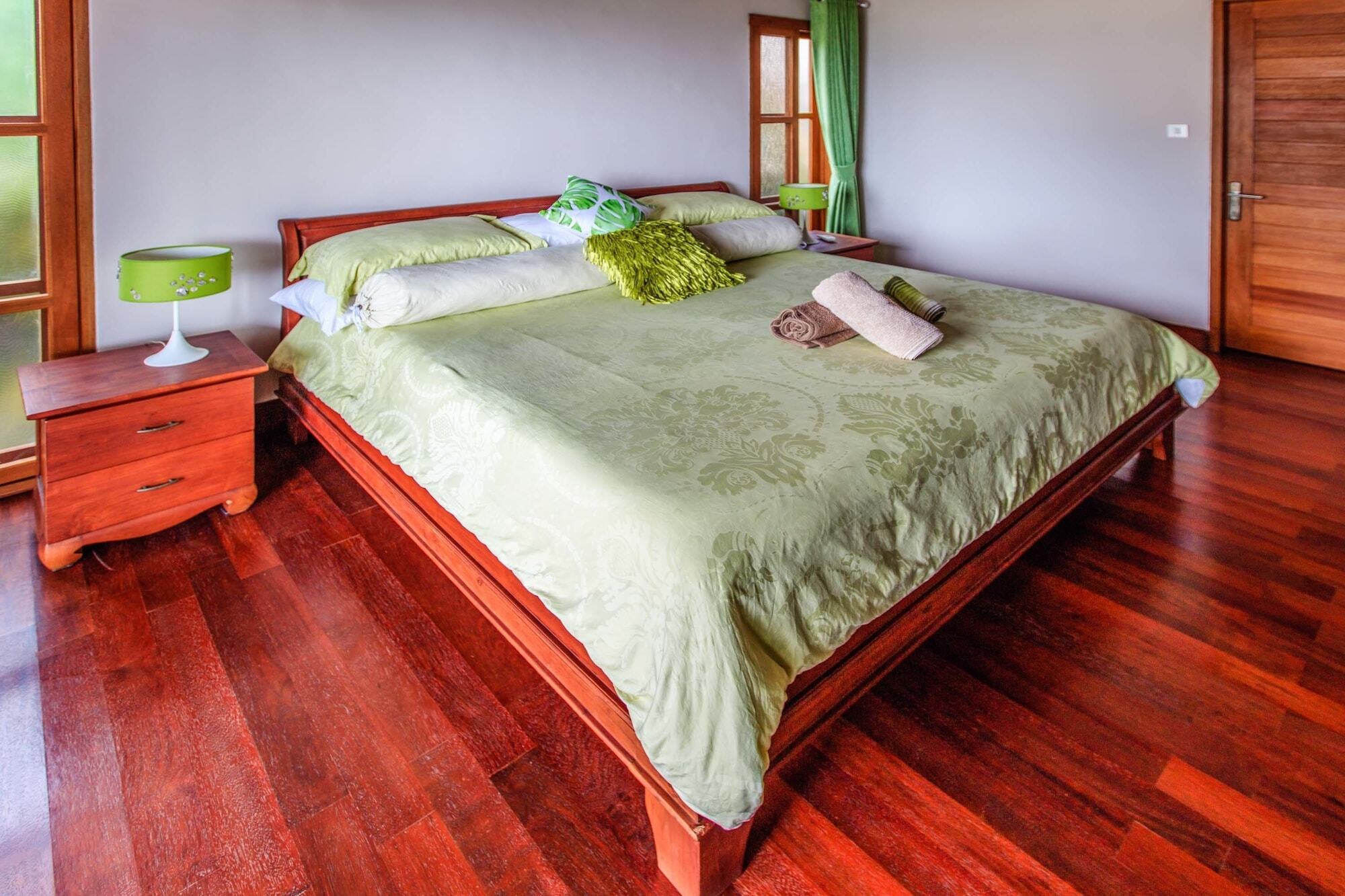 Villa Agung Нуса Лембонган Екстериор снимка